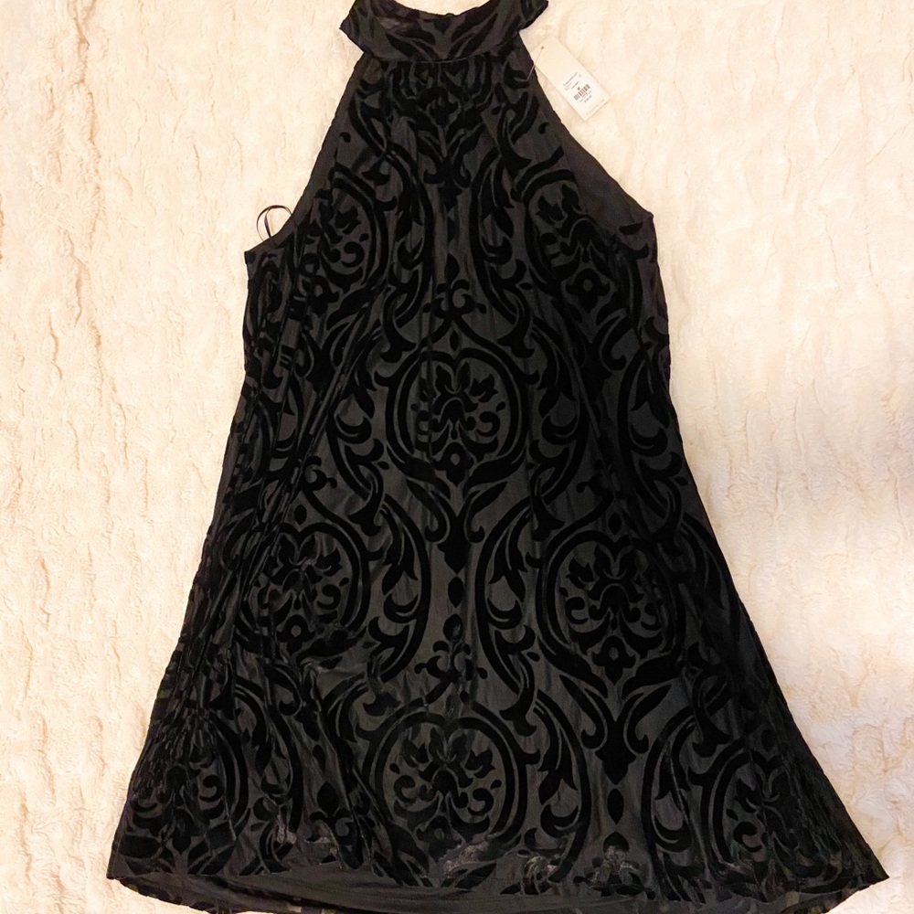 FRANCESCA’S DRESS Size M **NEW WITH TAGS